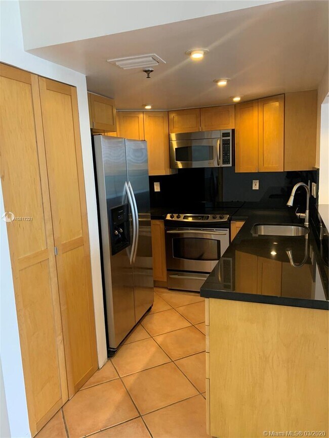 Foto del edificio - 1621 Bay Rd