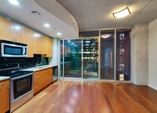 Building Photo - 301 Demonbreun