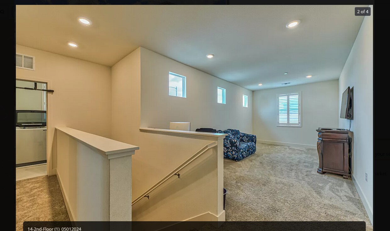 Building Photo - 2011 Petunia Dr