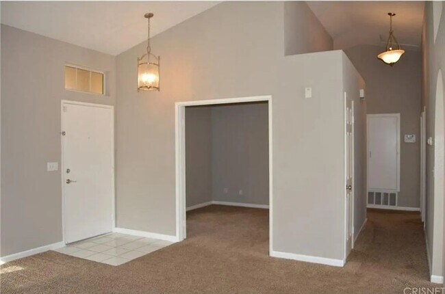 Building Photo - 42810 Fanchon Ave