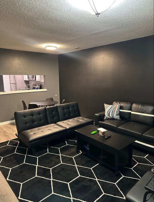 Foto del edificio - 15 Grove Park Rd