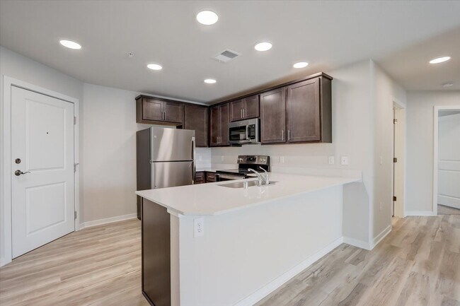 Foto del edificio - Hidden Hills Apartments