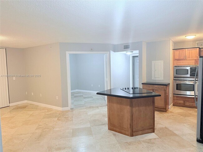 Foto del edificio - 11177 SW 8th St