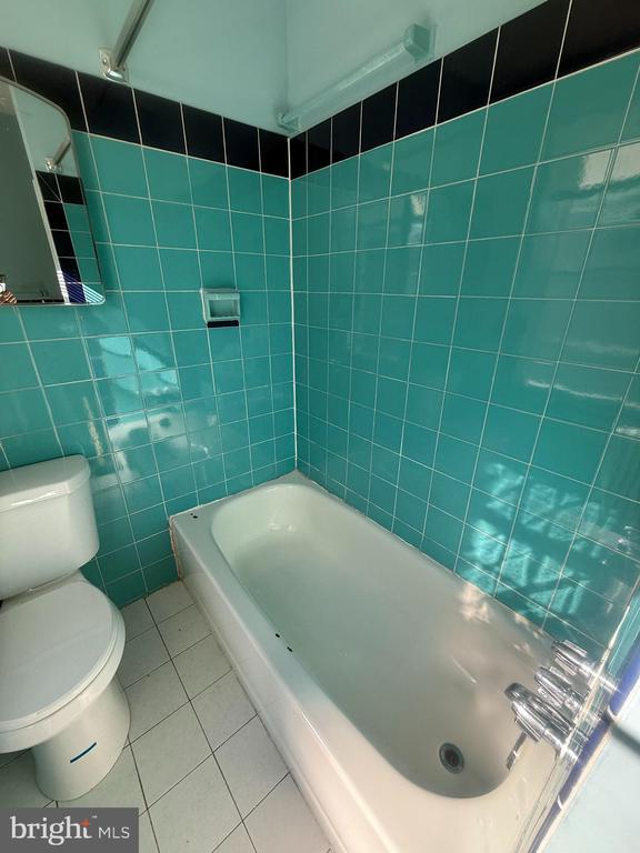 Foto del edificio - 540 E Johnson St