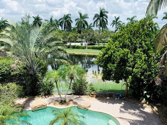 Foto del edificio - 3898 Falcon Ridge Cir