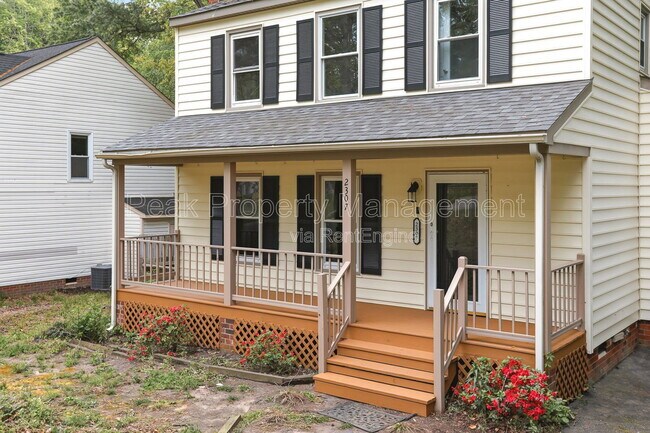 Foto del edificio - 2307 Providence Creek Rd