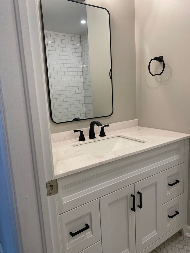 Building Photo - Beautiful Home for Rent in Windsor Woods!