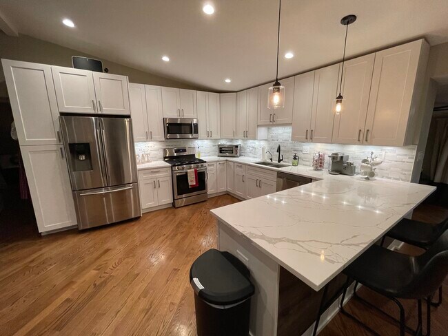 Foto del edificio - 2 W Ridge Ave