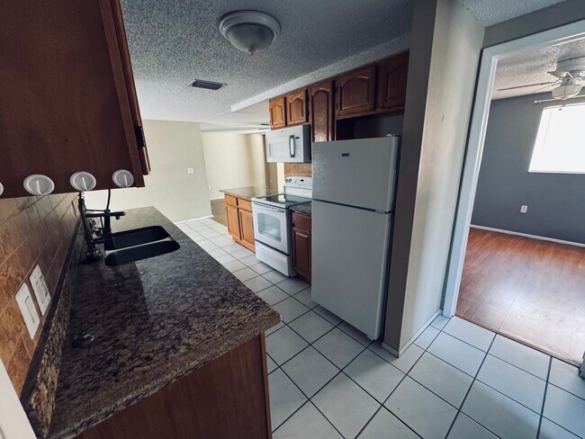 Foto del edificio - 8620 Horizon Ln