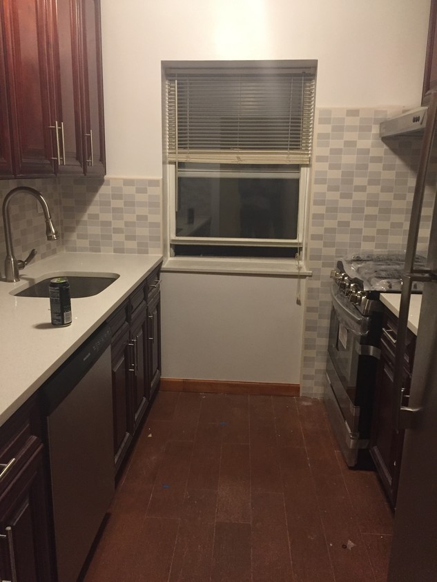 Primary Photo - 4116 50th Ave