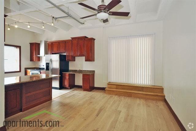 Interior Photo - Gallery 3450