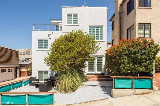 Building Photo - 2 br, 2 bath Triplex - 217 32nd St # A