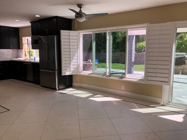 Breakfast area - 2122 Laurelwood Dr