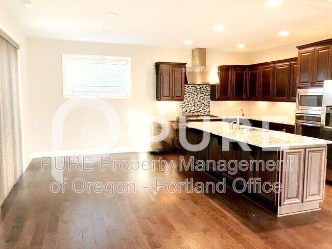 Foto del edificio - 17190 NW Catalpa St