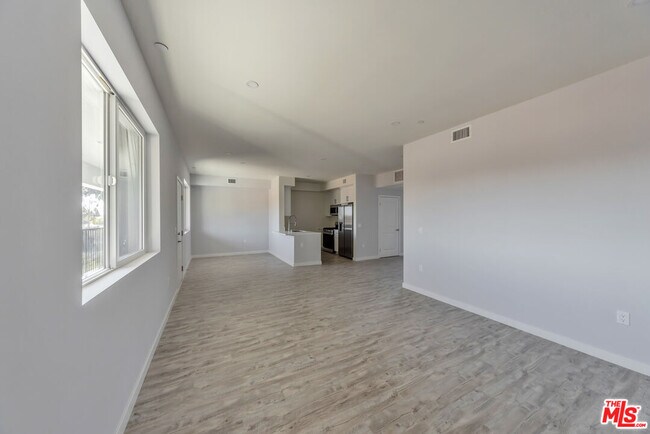 Foto del edificio - 5506 Thornburn St