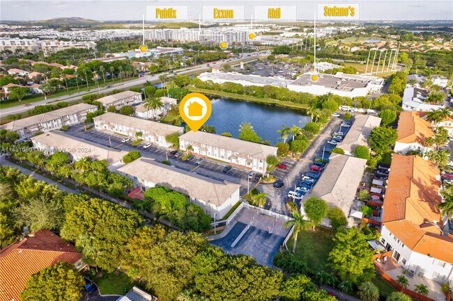 Foto del edificio - 5675 NW 109th Ave