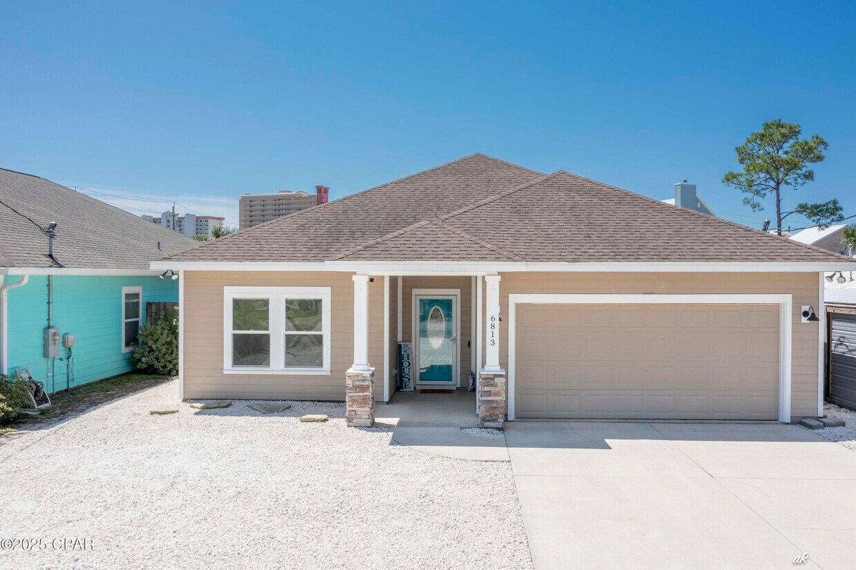 Foto principal - 6813 S Lagoon Dr