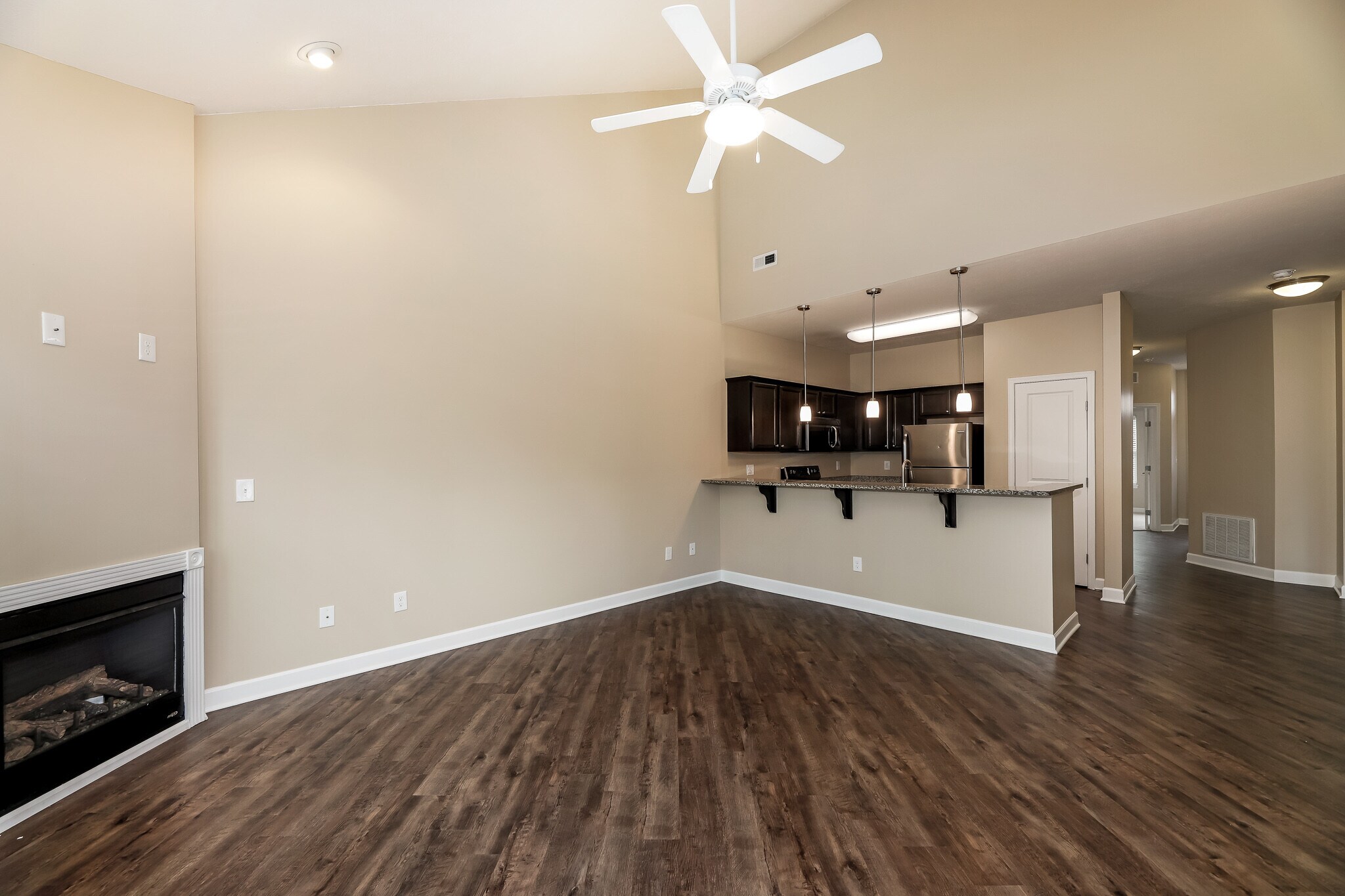 The Villas of Fox Hollow – The Chestnut Suite- Ranch Style Luxury Townhous...