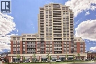 Building Photo - 9506-9506 Markham Rd