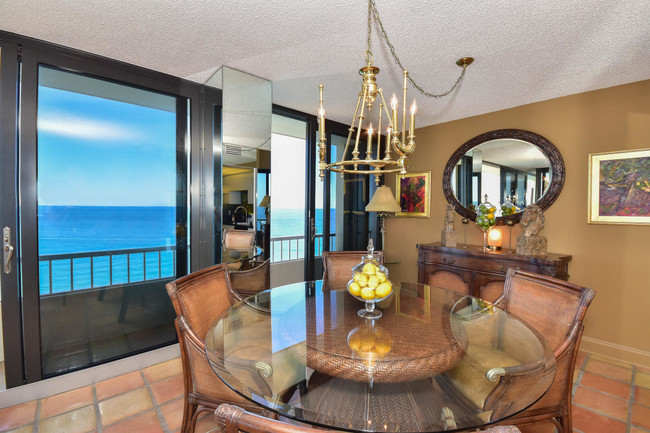 Building Photo - 5510 N Ocean Drive 25c