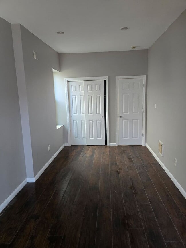 Foto del edificio - 1938 E Elkhart St