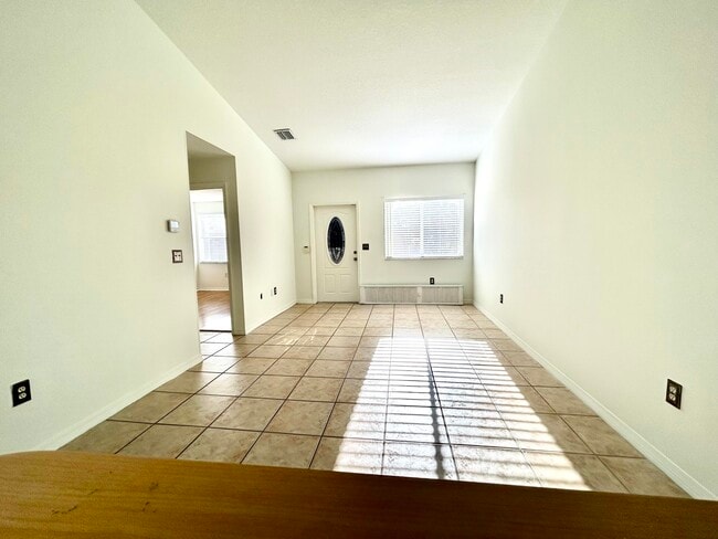 Foto del edificio - 621 NW 78th Terrace