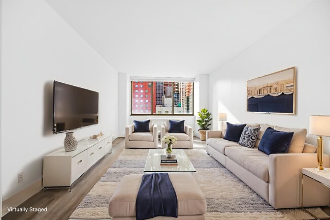 Building Photo - 245 E 44th St