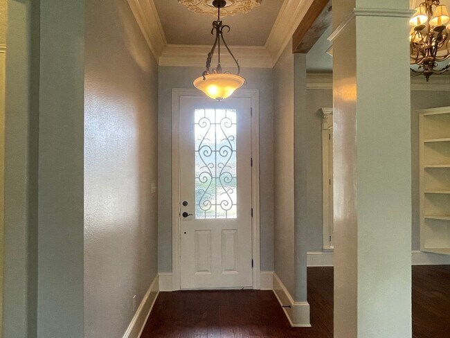 Building Photo - Sought after location in Norris Ferry Landing Southeast Shreveport