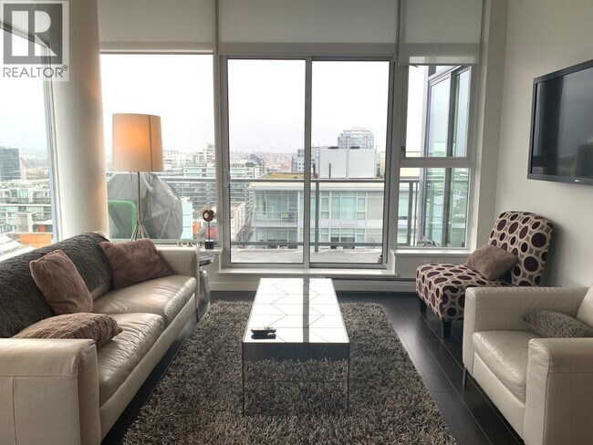 Photo du bâtiment - 1708 Columbia St