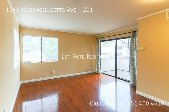 Foto del edificio - 1341 Massachusetts Ave