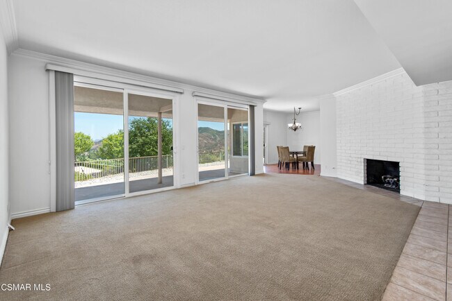 Building Photo - 32482 Saddle Mountain Dr