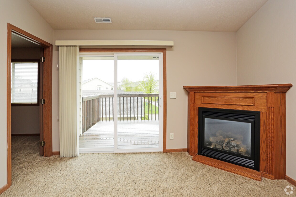 Dakota Prairie Apartments Dakota Dunes, SD