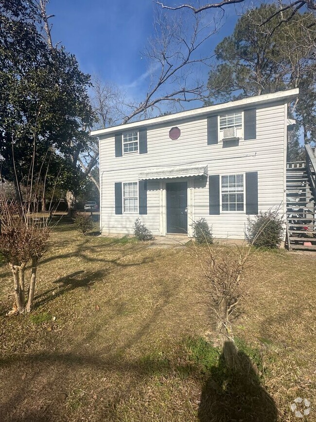 Building Photo - 11 Strozier St