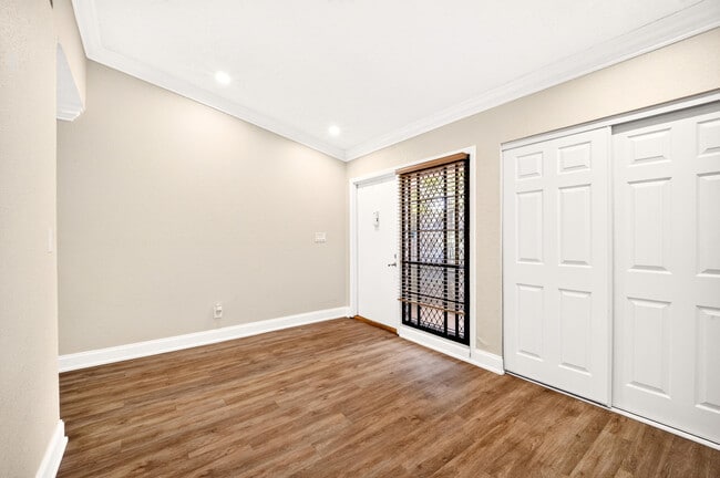 Building Photo - 921 NW 122nd Terrace