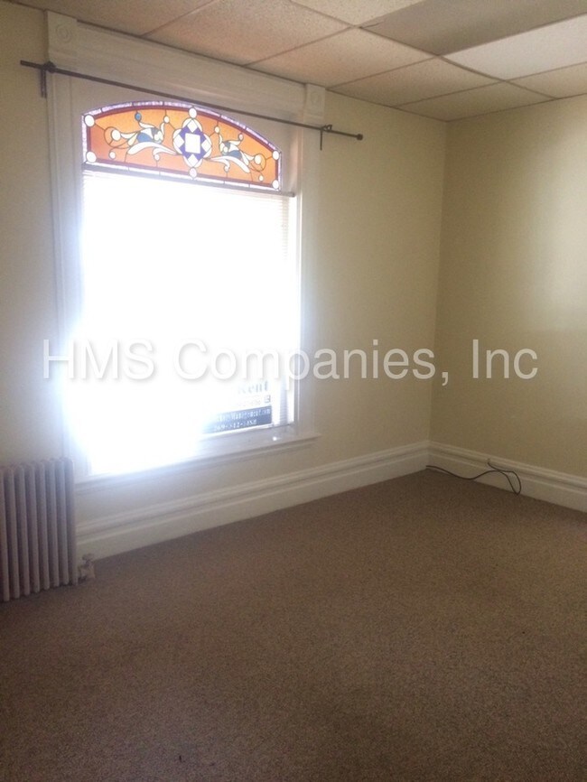 Building Photo - 712 S Burdick St