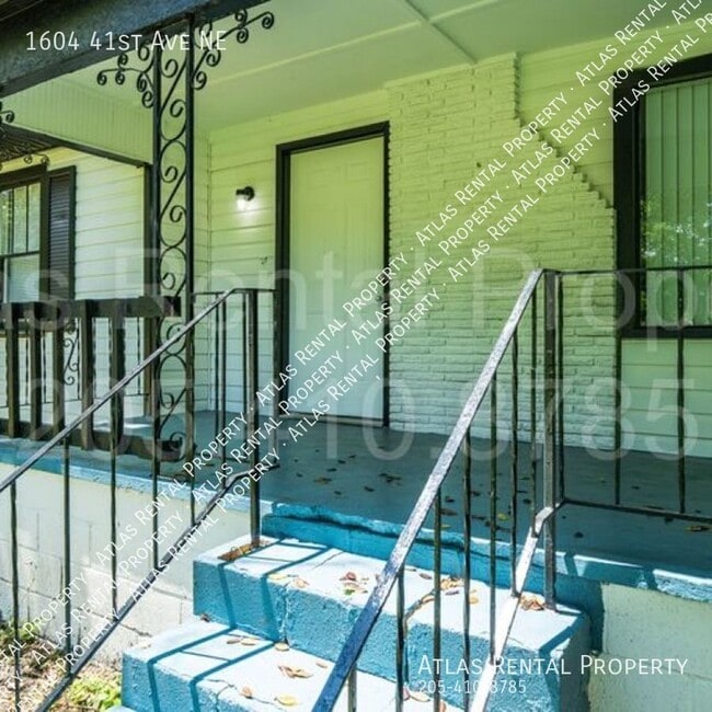 Foto del edificio - 1604 41st Ave NE