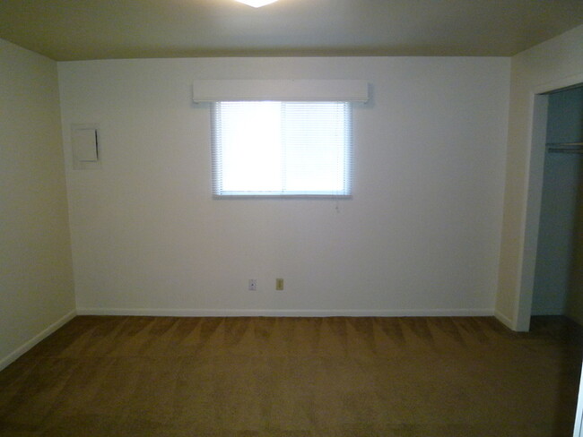 Building Photo - 9 Glenn Ayre St