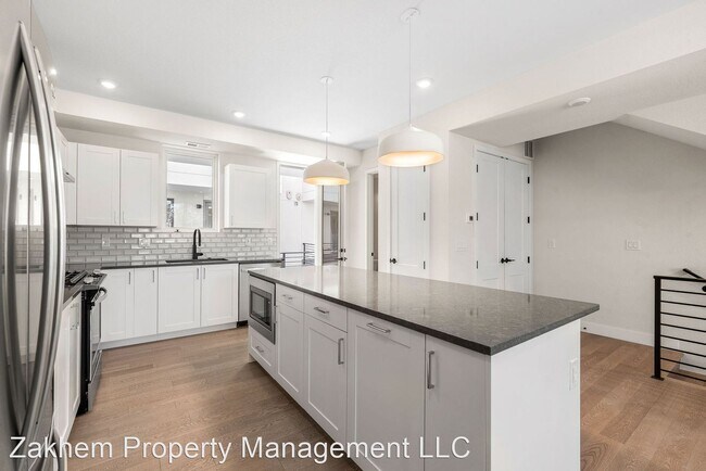 Building Photo - 2853 W 23rd Ave