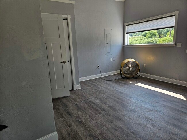 Foto del edificio - 91 Vintner Rd