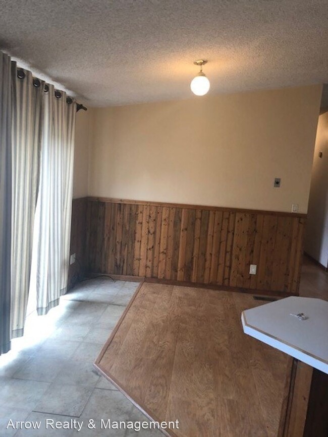Building Photo - 3 br, 2 bath House - 214 Lincoln Ave.