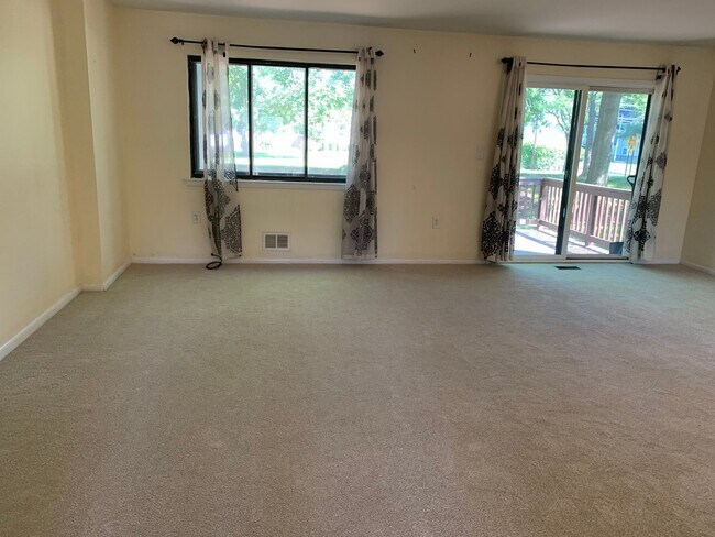 Foto del edificio - 860 Robin Rd