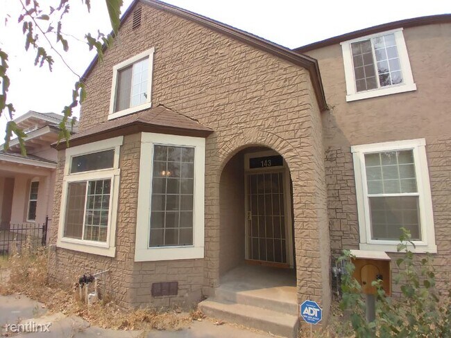 Building Photo - 5 br, 2 bath House - 143 N Calaveras St