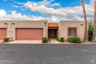 Building Photo - 1207 E Encantada Pl