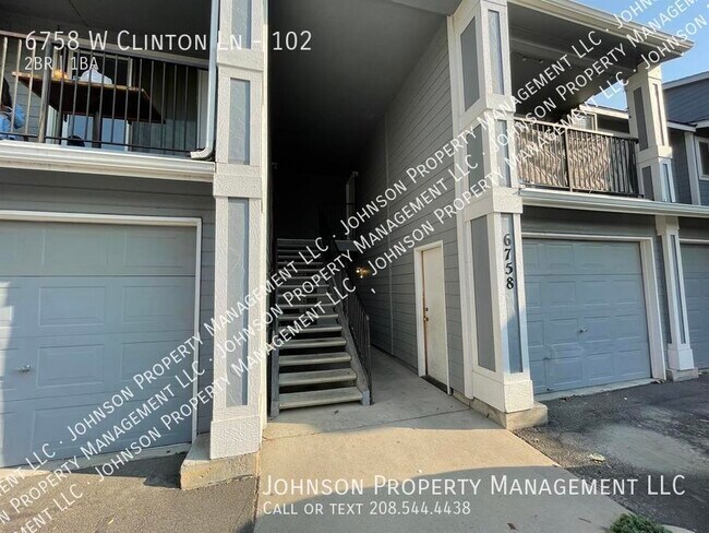 Foto del edificio - 6758 W Clinton Ln