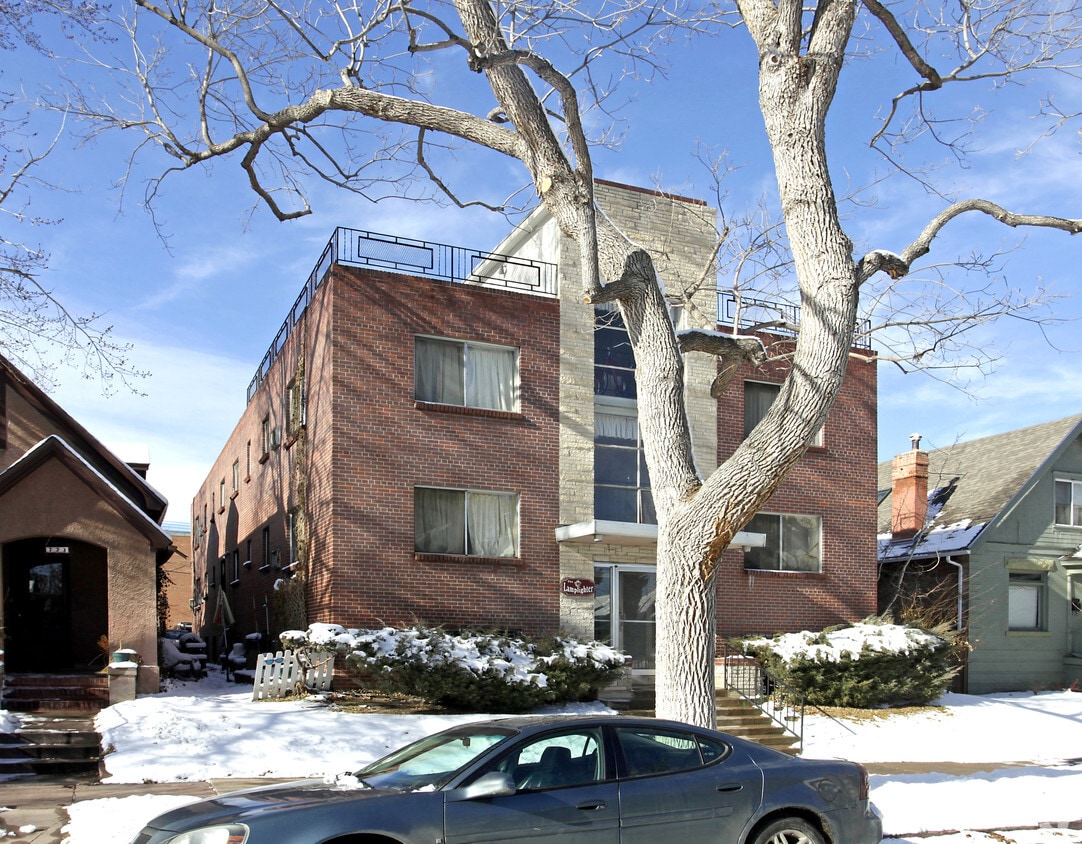 The Lamplight Apartments in Denver, CO