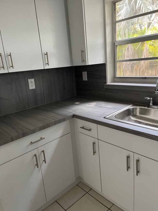 Foto del edificio - 7150 SW 22nd St