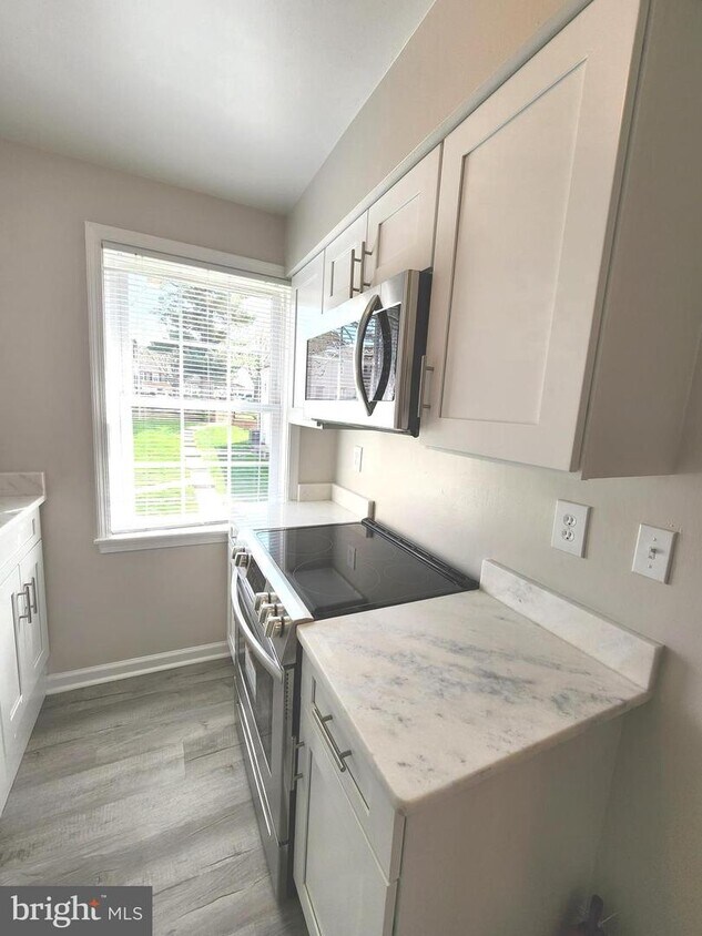 Foto principal - 3812 W St SE