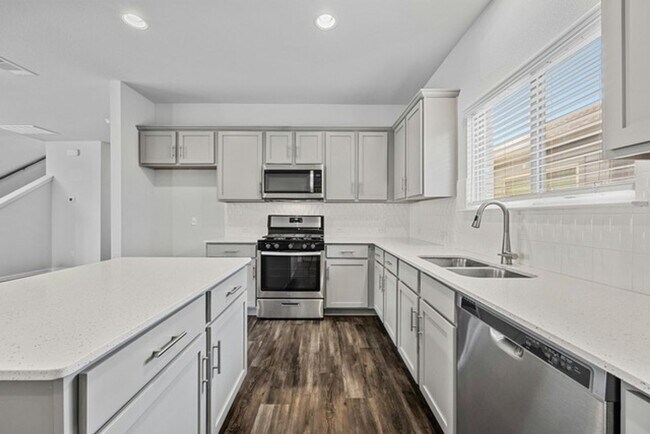 Foto del edificio - 8128 Daisy Cutter Crossing