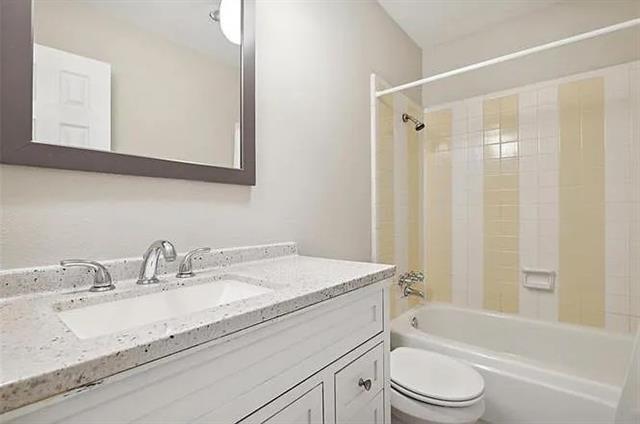 Foto del edificio - 4510 Tarry Dr