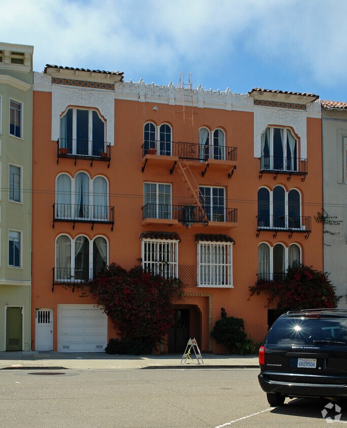 Building Photo - 3655 Fillmore St